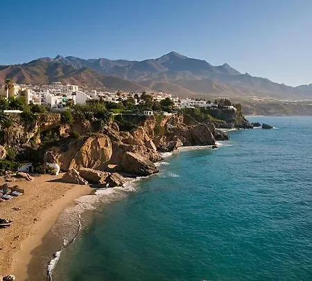 Estudio Maria De Waard Apartment Nerja